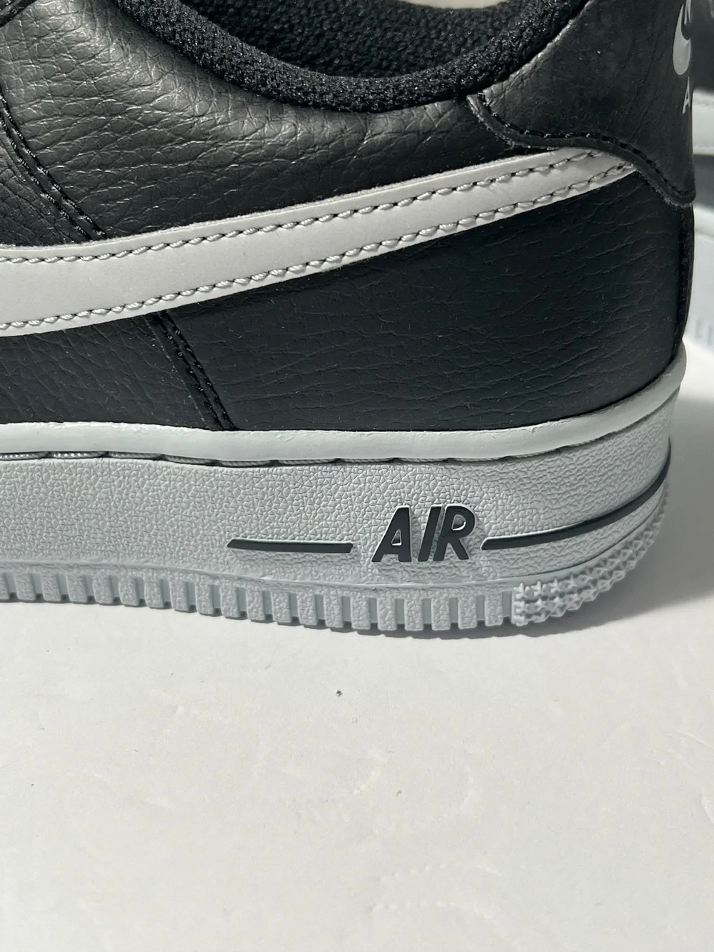 Nike Air Force 1 GS Black Wolf Grey low top sneakers shoes Youth 5.5Y HQ3807-001